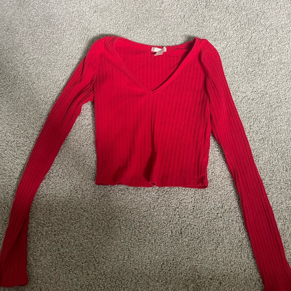 Bozzolo Scarlet V-Neck Ribbed Blouse